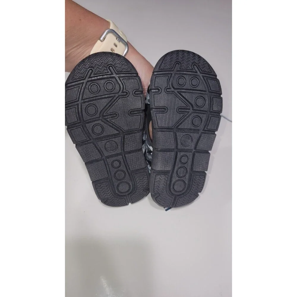 Nautica Size 5 Kids (Toddler) Sandals Water Shoe Shark Protective Breathable NWT